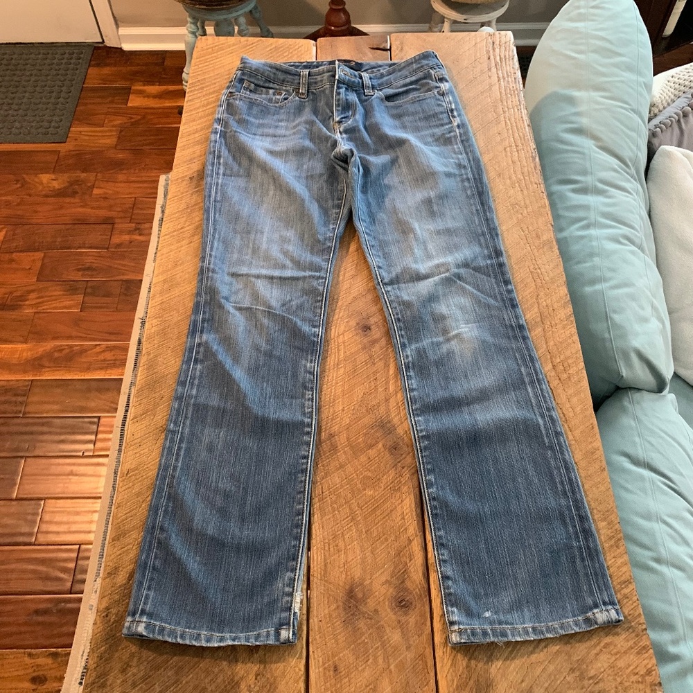 Seven7 brand straight leg jeans, women’s size 4